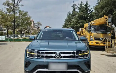 Volkswagen Teramont I, 2022 год, 3 000 000 рублей, 2 фотография
