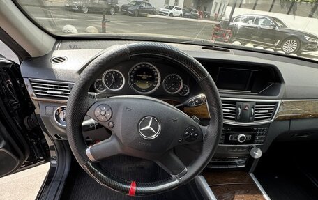 Mercedes-Benz E-Класс, 2012 год, 1 200 000 рублей, 3 фотография