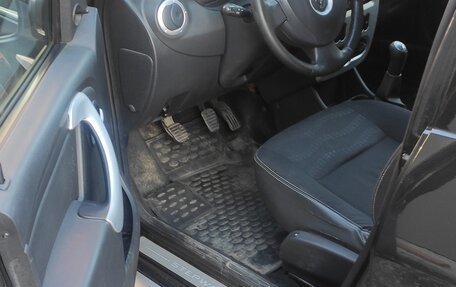 Renault Sandero I, 2013 год, 720 000 рублей, 5 фотография