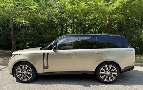 Land Rover Range Rover IV рестайлинг, 2022 год, 11 600 000 рублей, 2 фотография