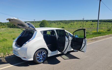 Nissan Leaf I, 2015 год, 950 000 рублей, 6 фотография