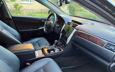 Toyota Camry, 2016 год, 2 300 000 рублей, 12 фотография