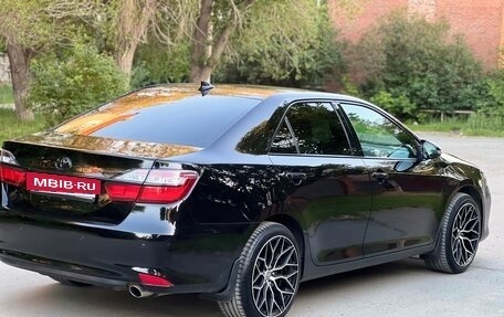 Toyota Camry, 2016 год, 2 300 000 рублей, 8 фотография