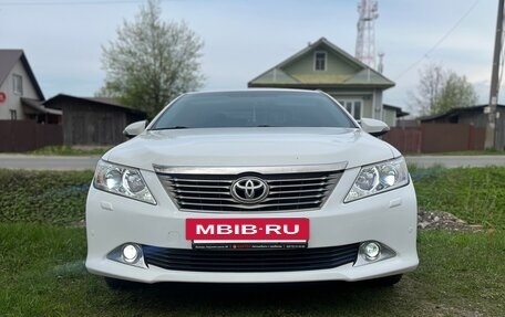 Toyota Camry, 2013 год, 1 700 000 рублей, 4 фотография