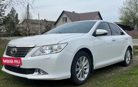 Toyota Camry, 2013 год, 1 700 000 рублей, 2 фотография