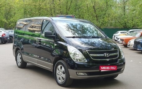 Hyundai Grand Starex Grand Starex I рестайлинг 2, 2015 год, 2 475 000 рублей, 3 фотография