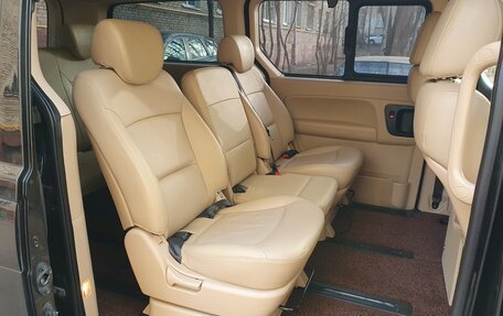 Hyundai Grand Starex Grand Starex I рестайлинг 2, 2015 год, 2 475 000 рублей, 14 фотография