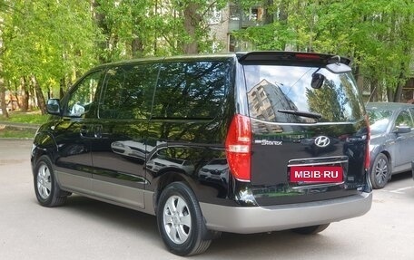 Hyundai Grand Starex Grand Starex I рестайлинг 2, 2015 год, 2 475 000 рублей, 6 фотография