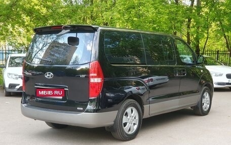 Hyundai Grand Starex Grand Starex I рестайлинг 2, 2015 год, 2 475 000 рублей, 4 фотография