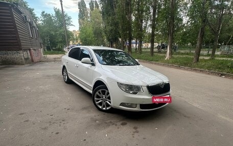 Skoda Superb III рестайлинг, 2013 год, 999 999 рублей, 2 фотография