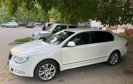 Skoda Superb III рестайлинг, 2013 год, 999 999 рублей, 7 фотография