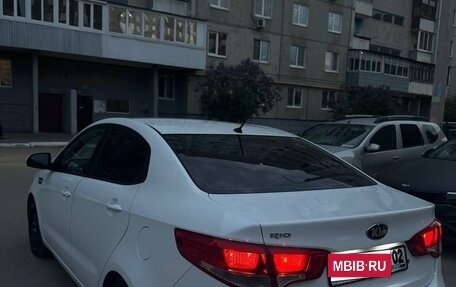 KIA Rio III рестайлинг, 2015 год, 900 000 рублей, 6 фотография