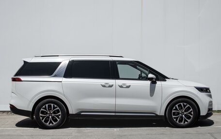KIA Carnival, 2021 год, 4 049 000 рублей, 5 фотография