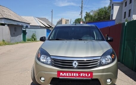 Renault Sandero I, 2013 год, 950 000 рублей, 3 фотография