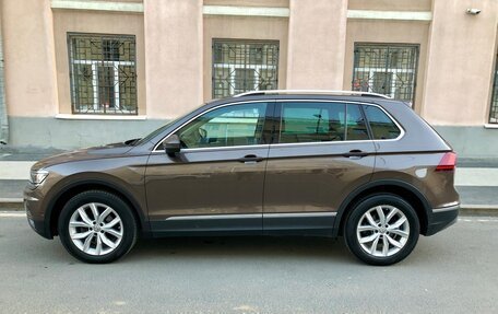 Volkswagen Tiguan II, 2017 год, 2 750 000 рублей, 2 фотография