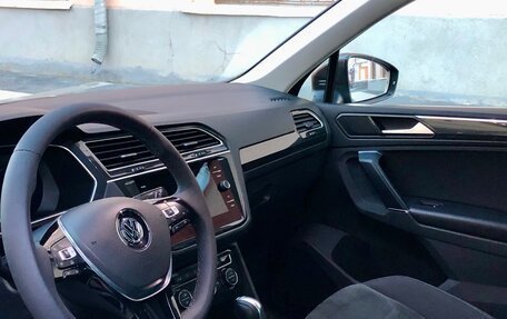 Volkswagen Tiguan II, 2017 год, 2 750 000 рублей, 13 фотография