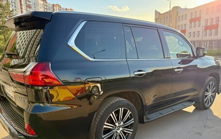 Lexus LX III, 2018 год, 10 000 000 рублей, 3 фотография