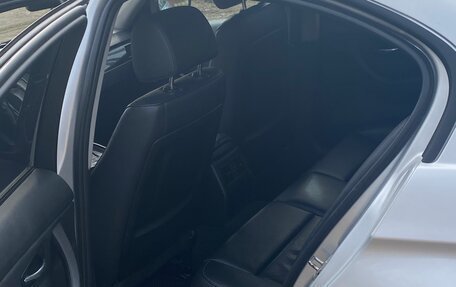 BMW 3 серия, 2011 год, 750 000 рублей, 19 фотография