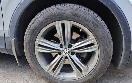 Volkswagen Tiguan II, 2021 год, 2 550 000 рублей, 16 фотография