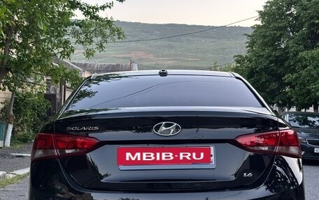 Hyundai Solaris II рестайлинг, 2017 год, 1 050 000 рублей, 10 фотография