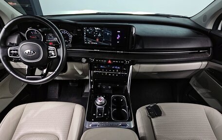 KIA Carnival, 2021 год, 2 350 000 рублей, 7 фотография