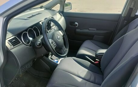 Nissan Tiida, 2010 год, 750 000 рублей, 5 фотография