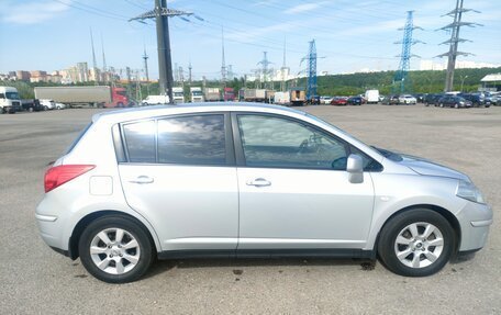 Nissan Tiida, 2010 год, 750 000 рублей, 4 фотография