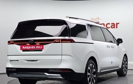 KIA Carnival, 2021 год, 2 350 000 рублей, 2 фотография