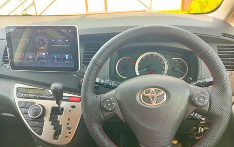 Toyota ISis I, 2009 год, 1 350 000 рублей, 9 фотография
