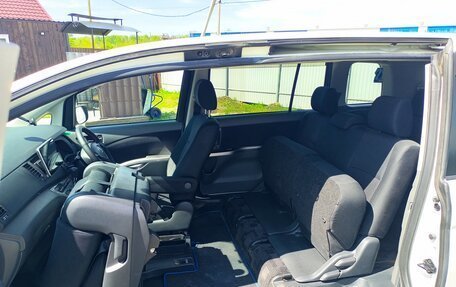 Toyota ISis I, 2009 год, 1 350 000 рублей, 14 фотография