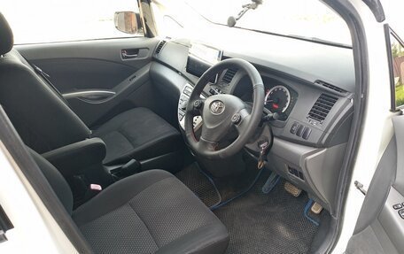 Toyota ISis I, 2009 год, 1 350 000 рублей, 19 фотография
