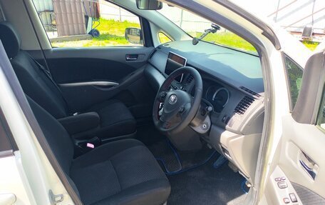 Toyota ISis I, 2009 год, 1 350 000 рублей, 20 фотография