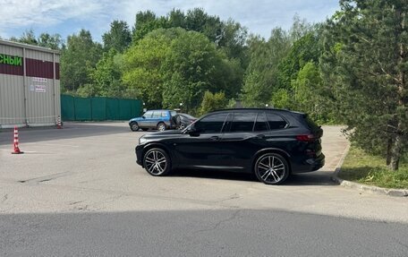 BMW X5, 2021 год, 9 000 000 рублей, 2 фотография