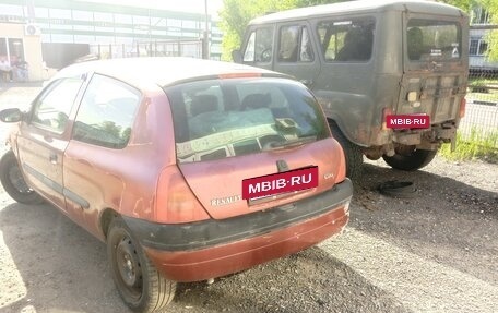 Renault Clio III, 2000 год, 85 000 рублей, 4 фотография