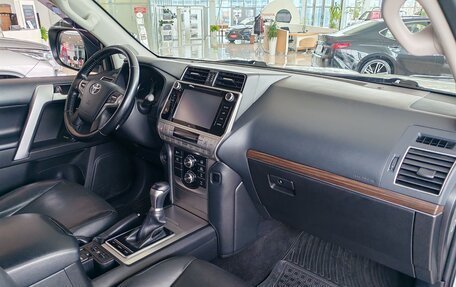 Toyota Land Cruiser Prado 150 рестайлинг 2, 2018 год, 4 590 000 рублей, 14 фотография