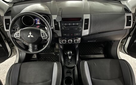 Mitsubishi Outlander III рестайлинг 3, 2010 год, 1 295 000 рублей, 17 фотография