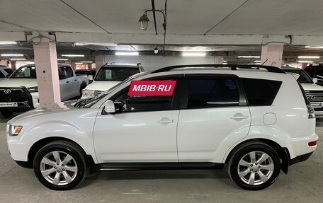 Mitsubishi Outlander III рестайлинг 3, 2010 год, 1 295 000 рублей, 9 фотография