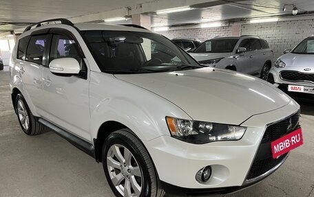 Mitsubishi Outlander III рестайлинг 3, 2010 год, 1 295 000 рублей, 4 фотография