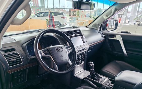 Toyota Land Cruiser Prado 150 рестайлинг 2, 2018 год, 4 590 000 рублей, 20 фотография