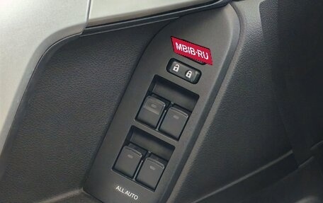 Toyota Land Cruiser Prado 150 рестайлинг 2, 2018 год, 4 590 000 рублей, 23 фотография