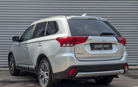 Mitsubishi Outlander III рестайлинг 3, 2017 год, 1 895 000 рублей, 7 фотография