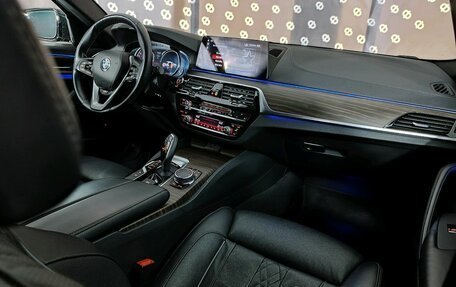 BMW 5 серия, 2018 год, 3 650 000 рублей, 25 фотография