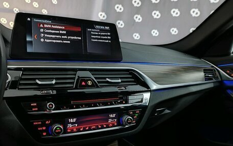 BMW 5 серия, 2018 год, 3 650 000 рублей, 26 фотография