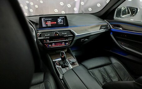 BMW 5 серия, 2018 год, 3 650 000 рублей, 30 фотография