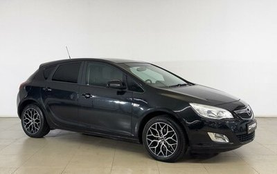 Opel Astra J, 2011 год, 640 000 рублей, 1 фотография