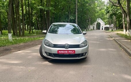 Volkswagen Golf VI, 2011 год, 990 000 рублей, 2 фотография