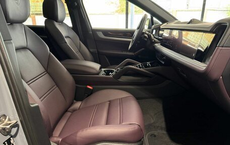 Porsche Cayenne III, 2025 год, 18 490 000 рублей, 23 фотография