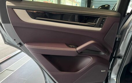 Porsche Cayenne III, 2025 год, 18 490 000 рублей, 30 фотография