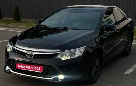 Toyota Camry, 2015 год, 2 200 000 рублей, 2 фотография