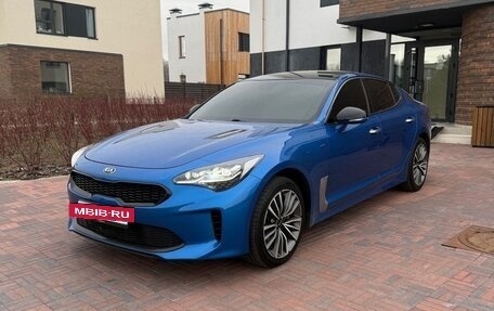 KIA Stinger I, 2018 год, 2 350 000 рублей, 3 фотография